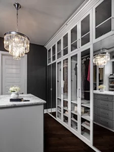 Walk in closet